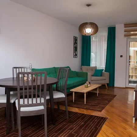 Апартамент Крис Apartamento *