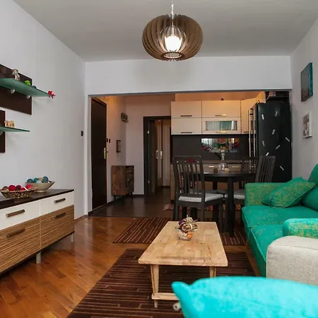 Apartamento Апартамент Крис Varna